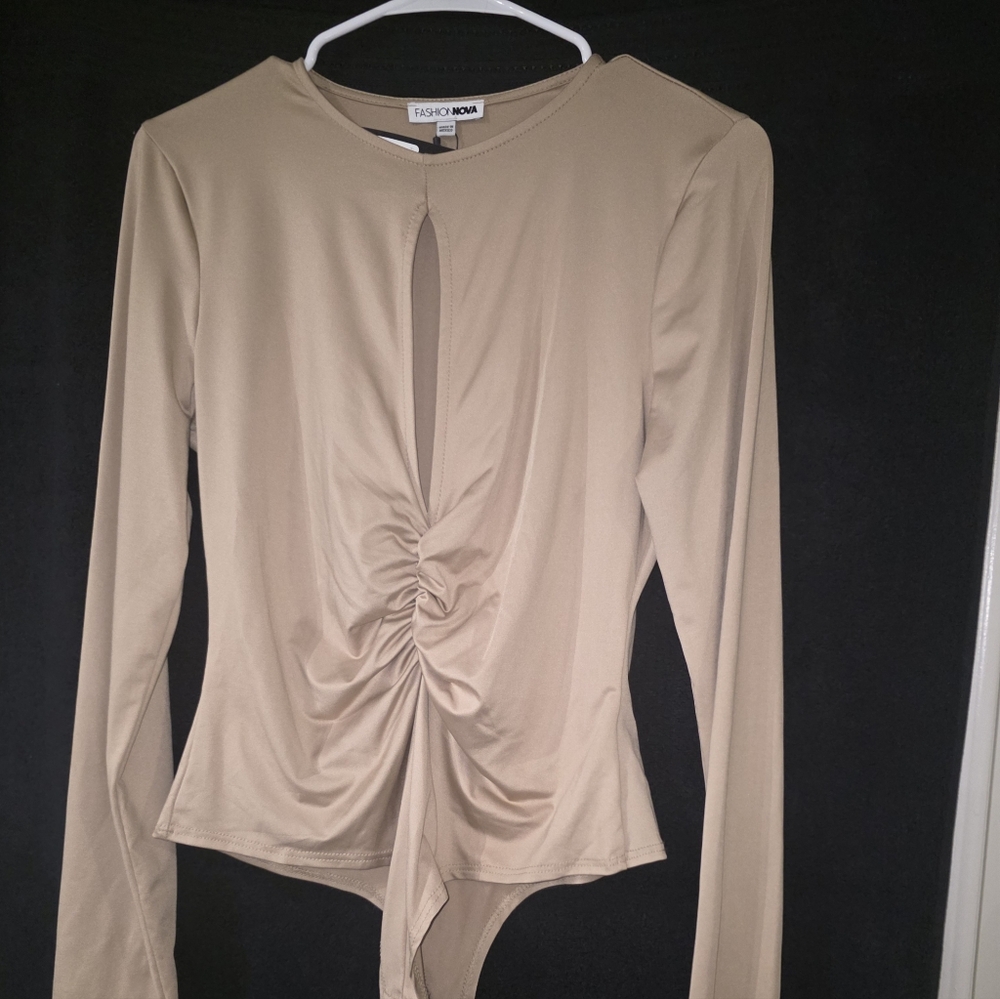 Fashion Nova Beige Twist-Front Long Sleeve Bodysuit